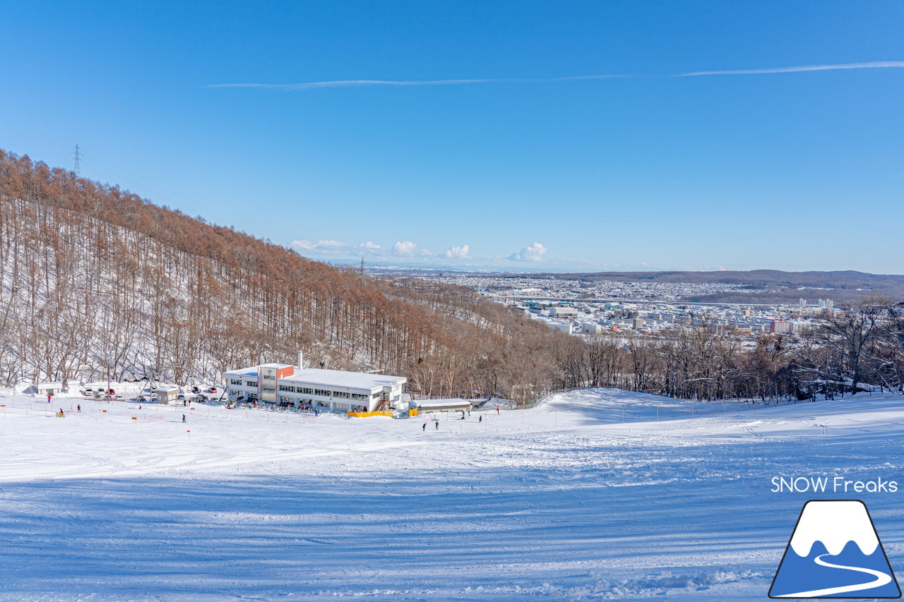 札幌藻岩山スキー場｜本日、雲一つ無い快晴！札幌藻岩山の全10コースの滑走にチャレンジ(^^)/